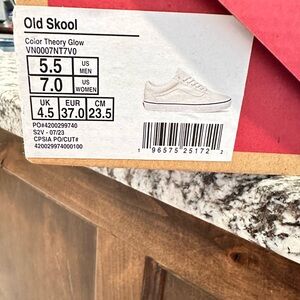 Old Skool Color Theory Glow Sneakers - Glow in the dark